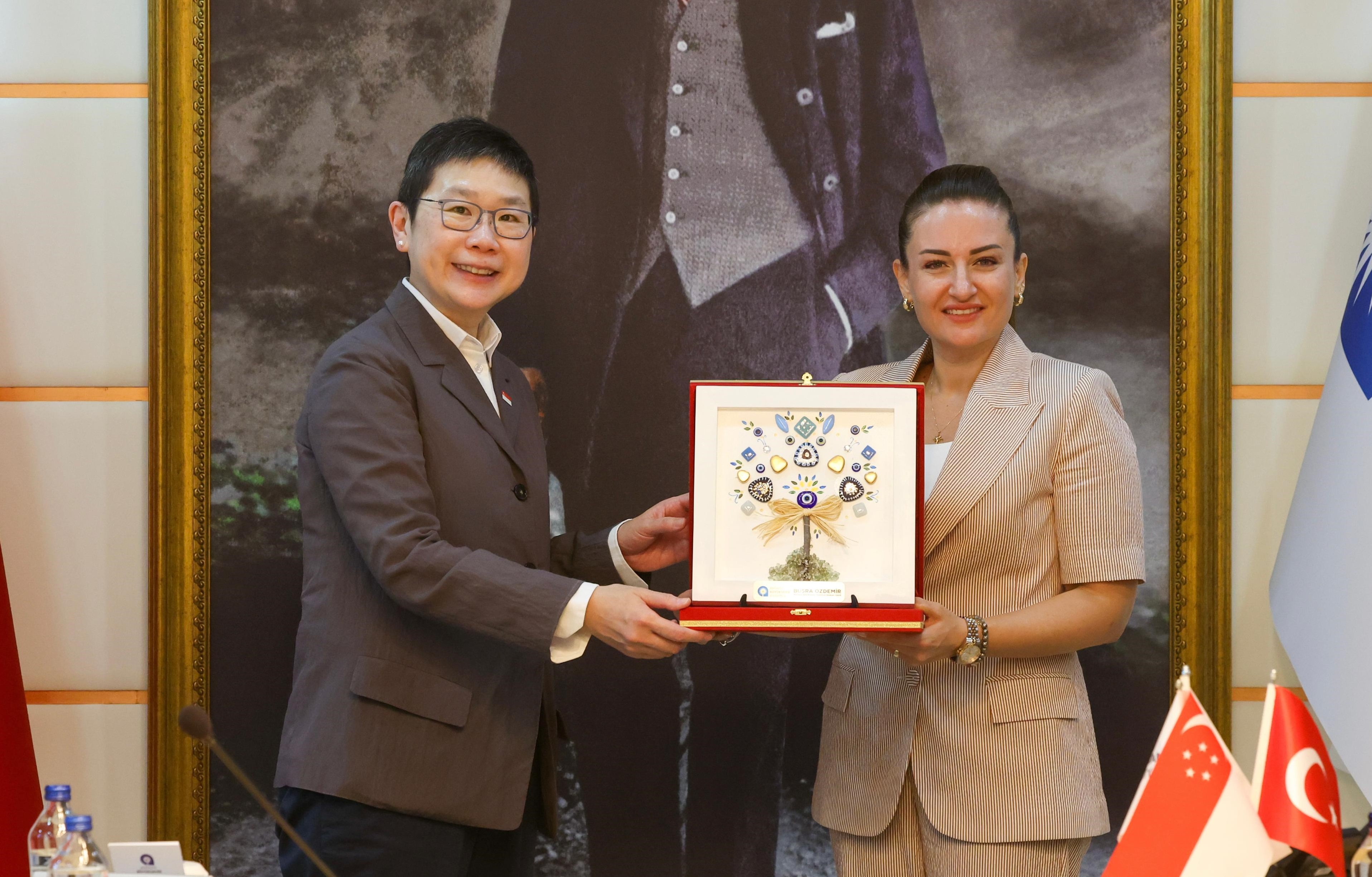 Antalya ile Singapur arasında iklim ve akıllı kent iş birliği için önemli adım