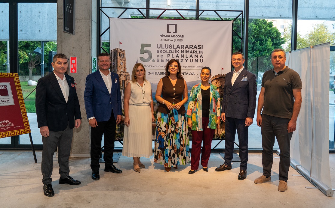 Antalya’da İklim, Ekolojik Mimarlık, Yapay Zekâ ve Dijital Sanat Buluştu