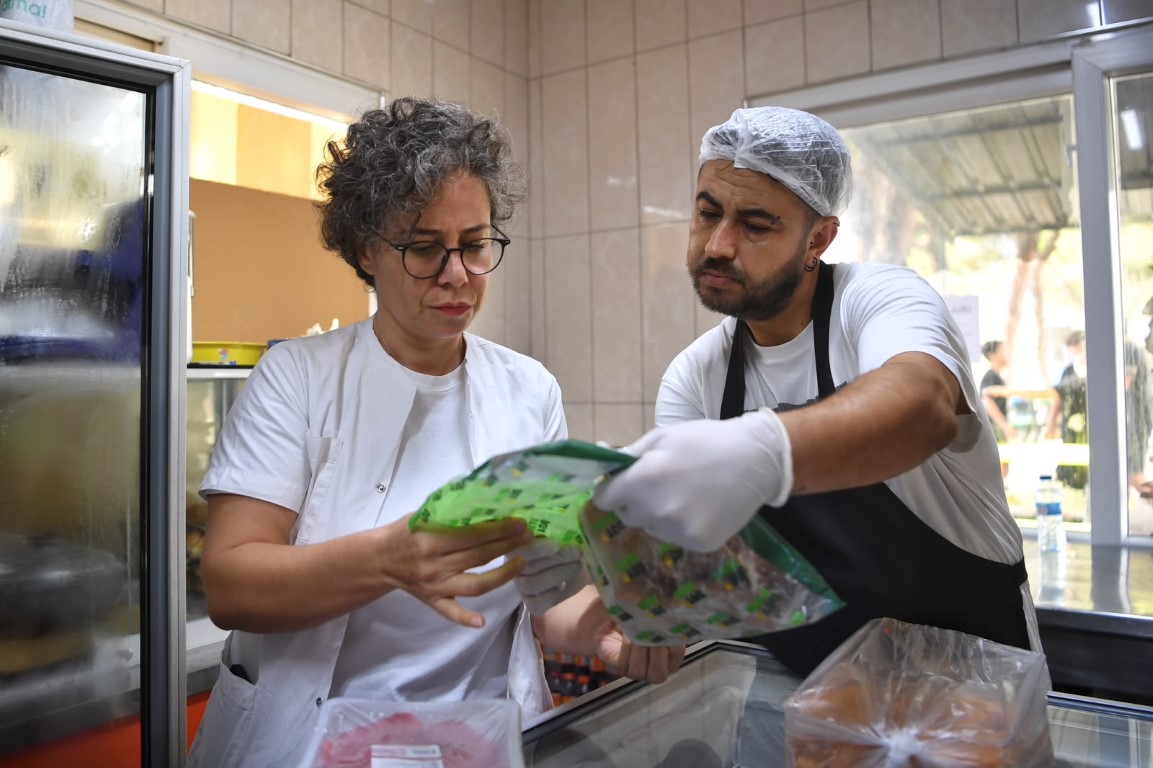 Konyaaltı’ndaki Okul Kantinlerine Sıkı Denetim