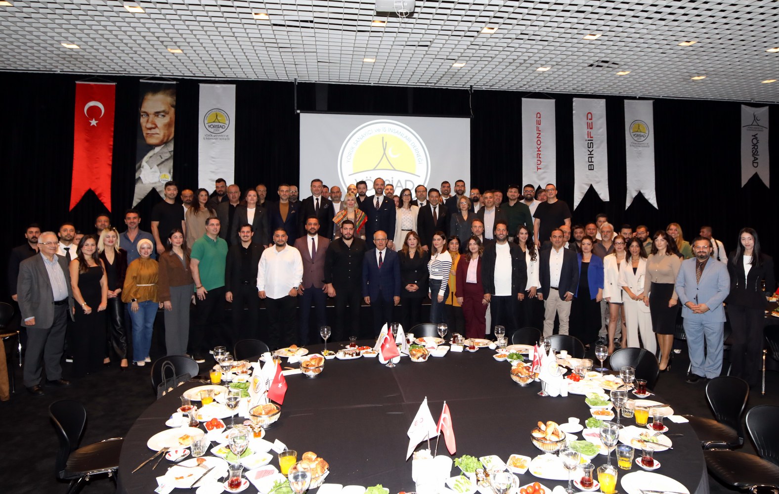 Rektör Özkan YÖRSİAD Üyeleriyle Bir Araya Geldi