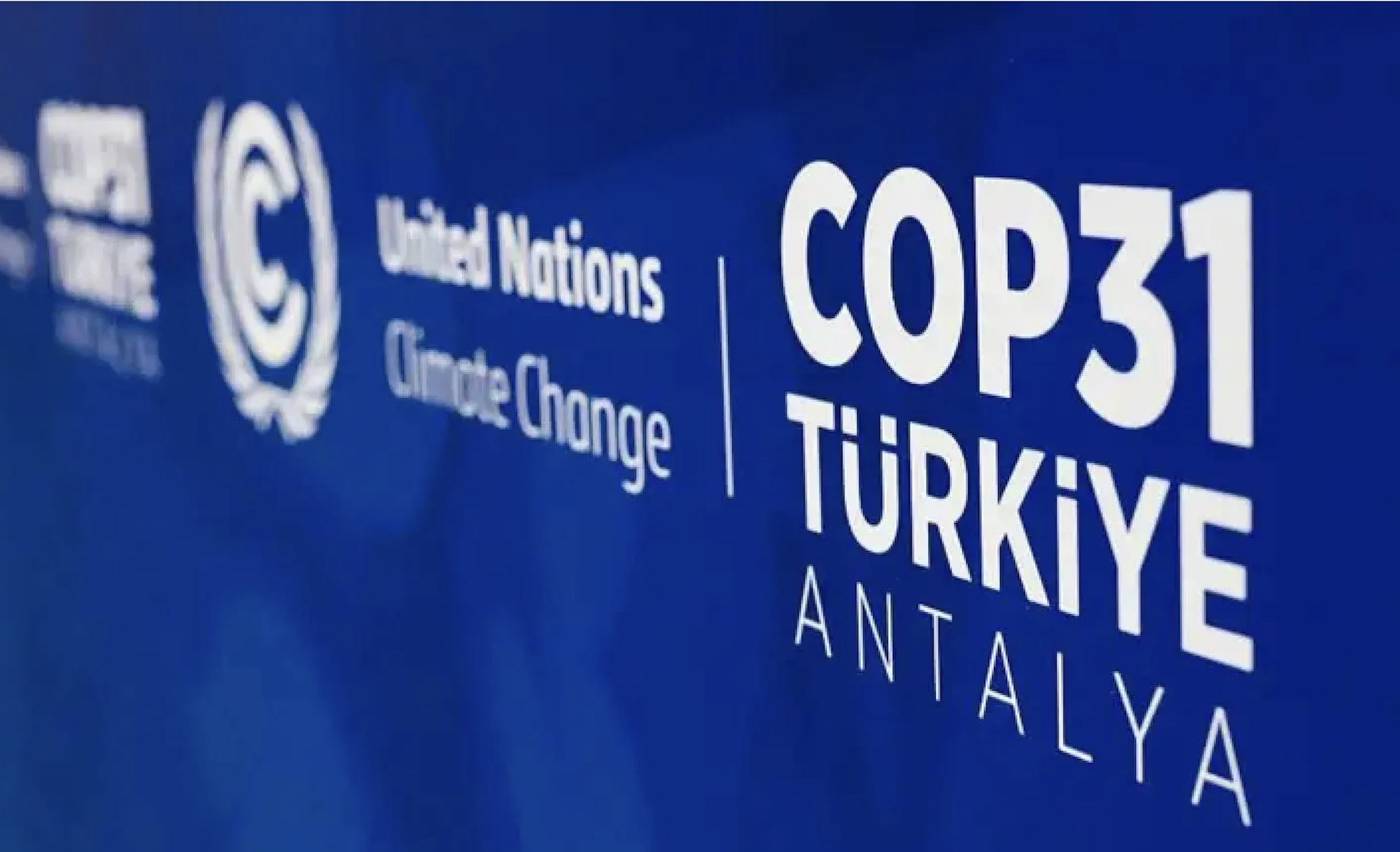 Taksi şoförleri ve seyahat acentelerinin servis şoförlerine yönelik “COP31’e Hazırlık Semineri”